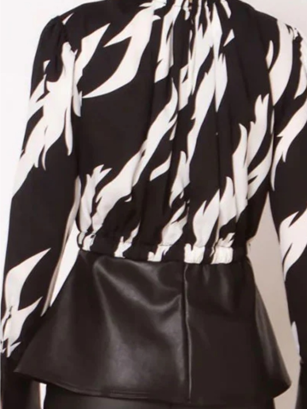 Gracia Black and White Abstract Tie-Waist Peplum Blouse - Picture 5 of 8